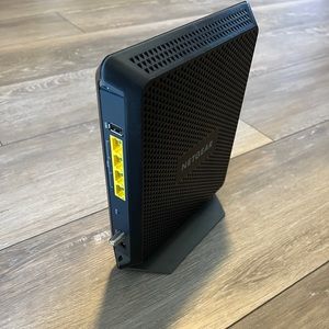 Netgear Nighthawk Cable Modem WiFi Router